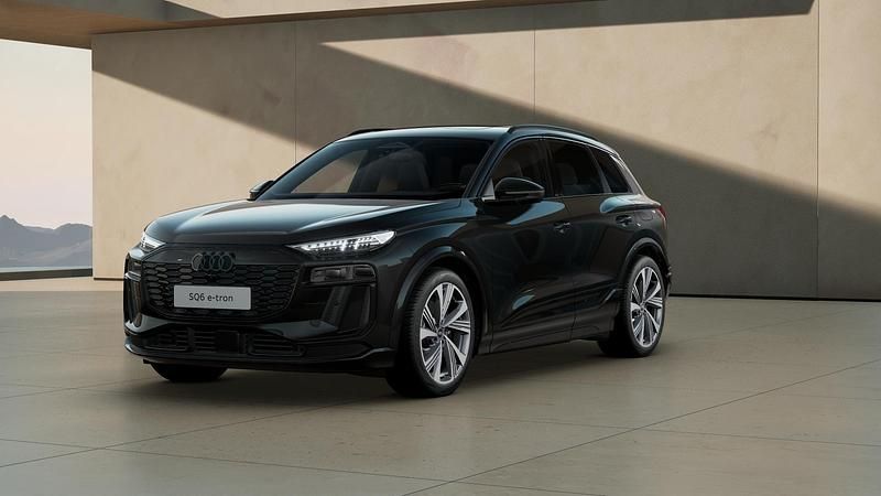 Zwart Gebruikt 2025 Audi SQ6 e-tron Sport SUV | € 96.900 - Afbeelding 1/4