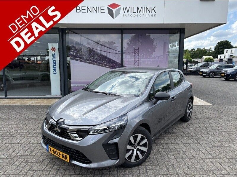 Grijs Gebruikt 2024 Mitsubishi Colt Hatchback | € 18.990 (Eerlijke prijs) - Afbeelding 1/4