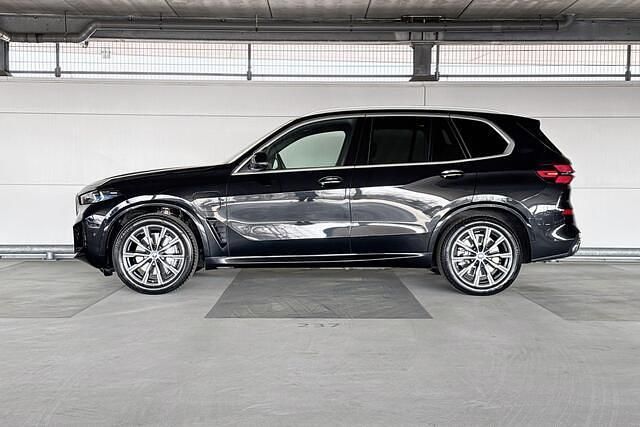 Occasion BMW X5 Performance 489 PK (359 kW) 2025 Zwart (metallic) SUV