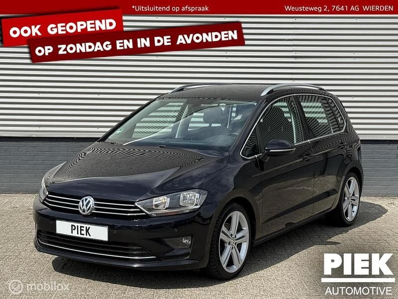 Zwart, metallic lak Gebruikt 2017 VW Golf Sportsvan Highline MPV | € 11.999 (Super prijs) - Afbeelding 1/3