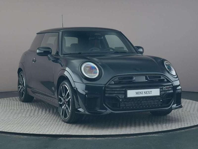Nieuw Mini John Cooper Works 156 PK (114 kW) 2025 Grijs Hatchback