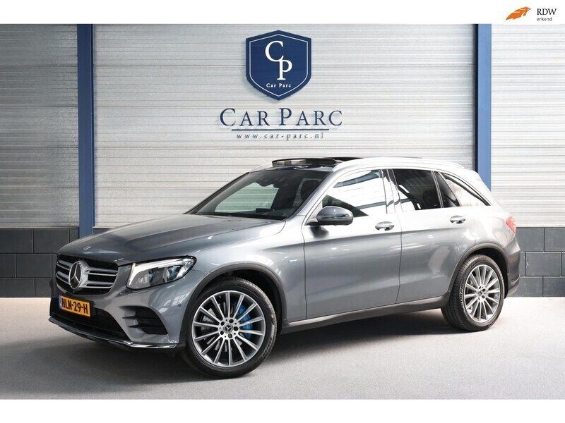 Grijs Gebruikt 2017 Mercedes GLC350 Premium Plus SUV | € 32.495 (Eerlijke prijs) - Afbeelding 1/4