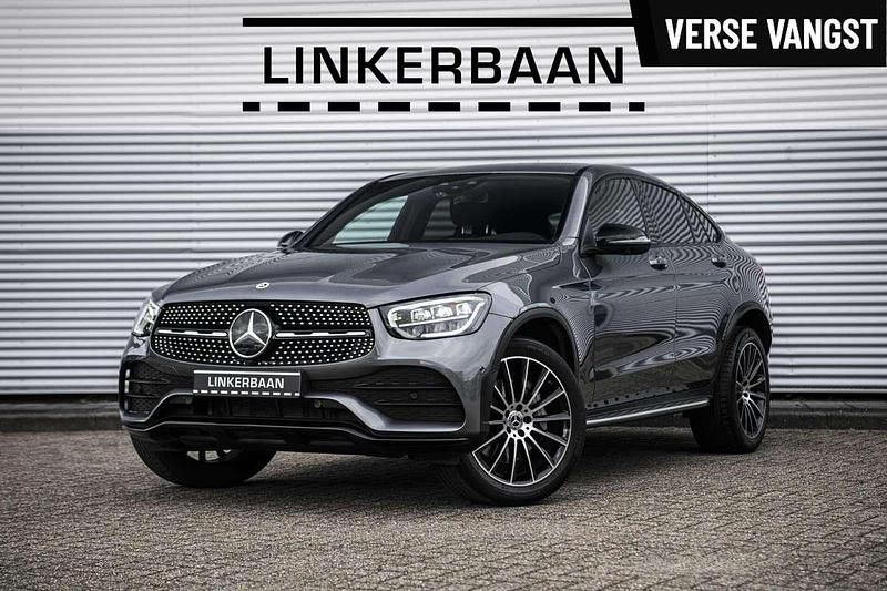 Grijs Gebruikt 2023 Mercedes GLC300e AMG Coupé | € 59.995 (Super prijs) - Afbeelding 1/3