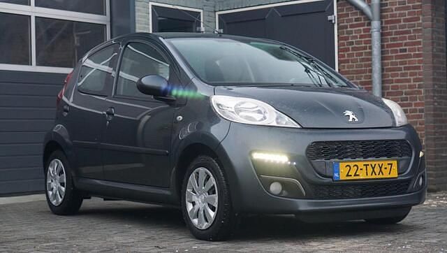 Occasion Peugeot 107 Active 68 PK (50 kW) 2012 Grijs Hatchback