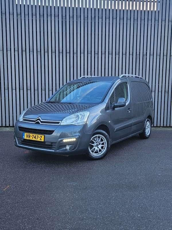 Grijs Occasion 2015 Citroën Berlingo MPV | € 7.000 (Eerlijke prijs) - Afbeelding 1/4