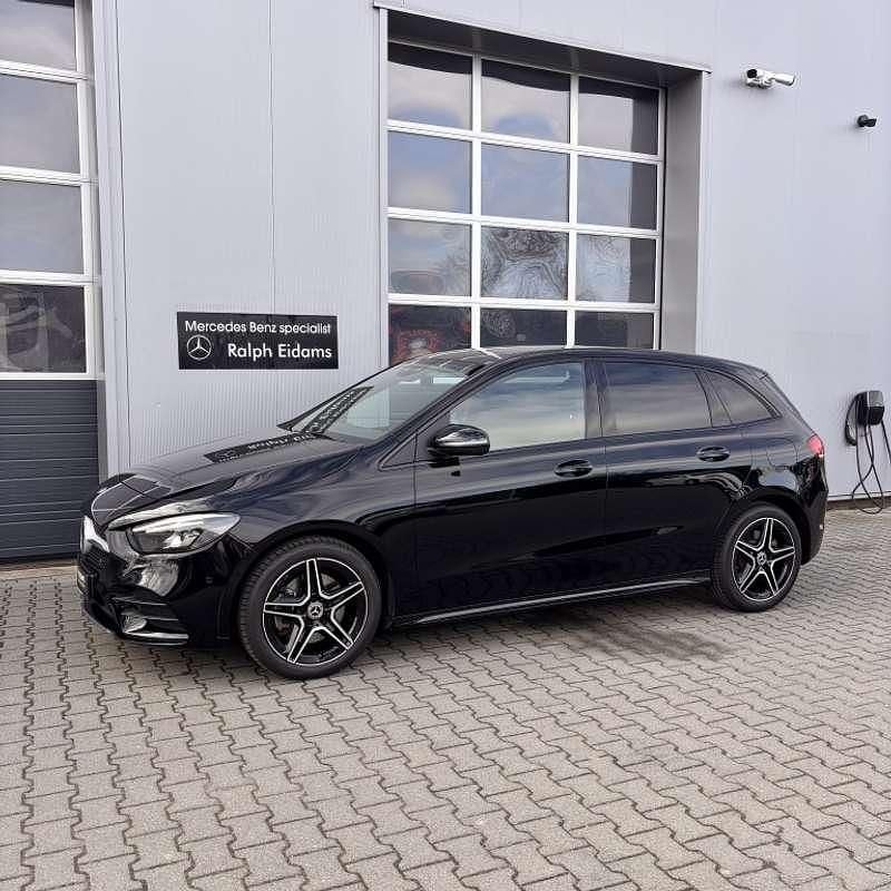 Occasion Mercedes B250 AMG 160 PK (117 kW) 2021 Zwart MPV