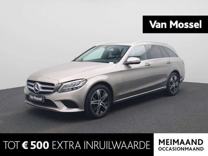 Grijs, metallic lak Gebruikt 2019 Mercedes C180 Business Stationwagen | € 24.900 (Eerlijke prijs) - Afbeelding 1/4