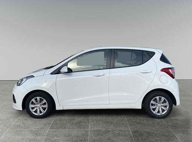 Wit Gebruikt 2017 Hyundai i10 Hatchback | € 8.450 (Eerlijke prijs) - Afbeelding 1/4