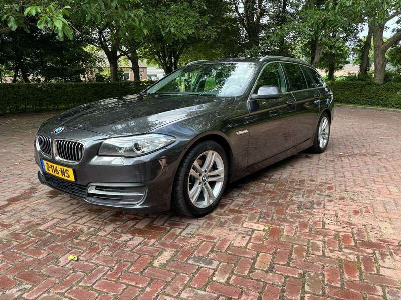 Grijs Gebruikt 2015 BMW 520 Stationwagen | € 15.995 (Eerlijke prijs) - Afbeelding 1/4