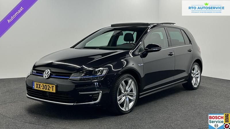 Zwart Gebruikt 2016 VW e-Golf GTE Hatchback | € 16.500 - Afbeelding 1/4