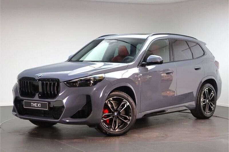 Storm bay Nieuw 2024 BMW X1 M Sport SUV | € 76.883 (Duur) - Afbeelding 1/4