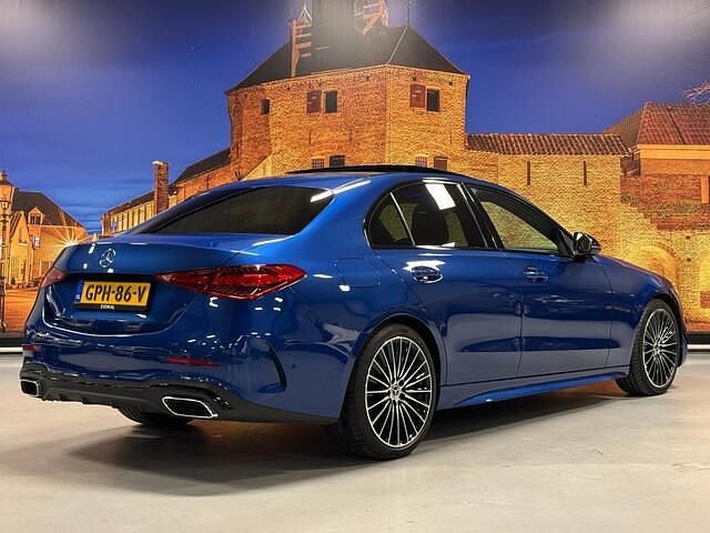Occasion Mercedes C300 AMG line 266 PK (195 kW) 2023 Blauw (metallic) Sedan