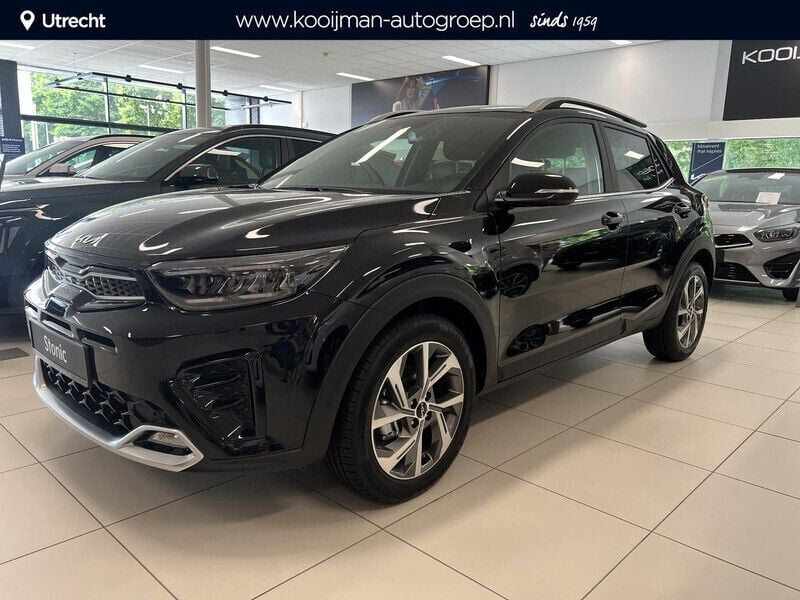 Zwart Nieuw 2025 Kia Stonic GT-Line SUV | € 29.950 (Eerlijke prijs) - Afbeelding 1/4