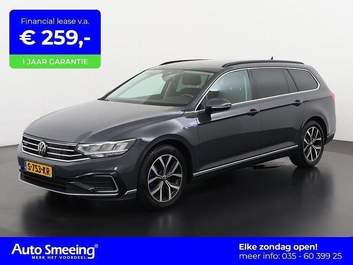 Grijs Occasion 2020 VW Passat Business Stationwagen | € 19.695 (Super prijs) - Afbeelding 1/4