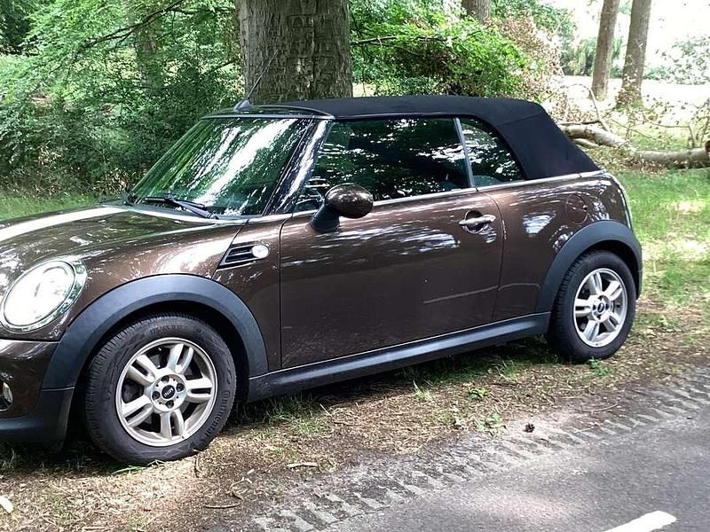 Bruin Gebruikt 2012 Mini One Cabriolet Cabriolet | € 7.950 (Eerlijke prijs) - Afbeelding 1/4