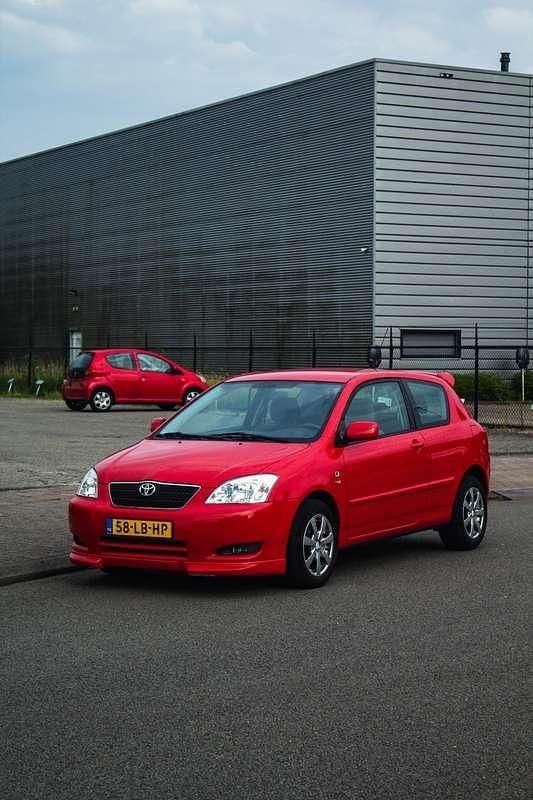 Gebruikt 2002 Toyota Corolla Sol Sedan | € 3.599 (Eerlijke prijs) - Afbeelding 1/4