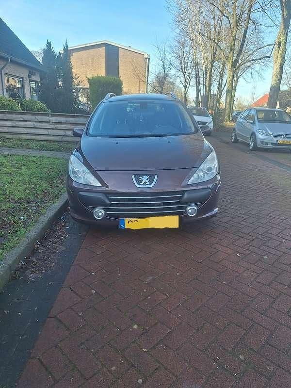 Occasion Peugeot 307 Premium 109 PK (80 kW) 2007 Paars Stationwagen