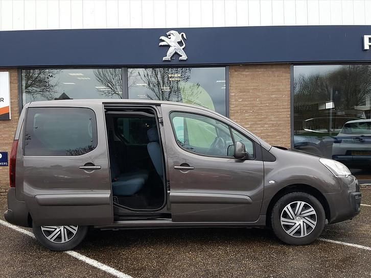 Occasion Citroën Berlingo Live 110 PK (80 kW) 2017 Grijs MPV