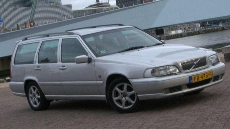 Occasion Volvo V70 140 PK (102 kW) 2000 Zilver Stationwagen