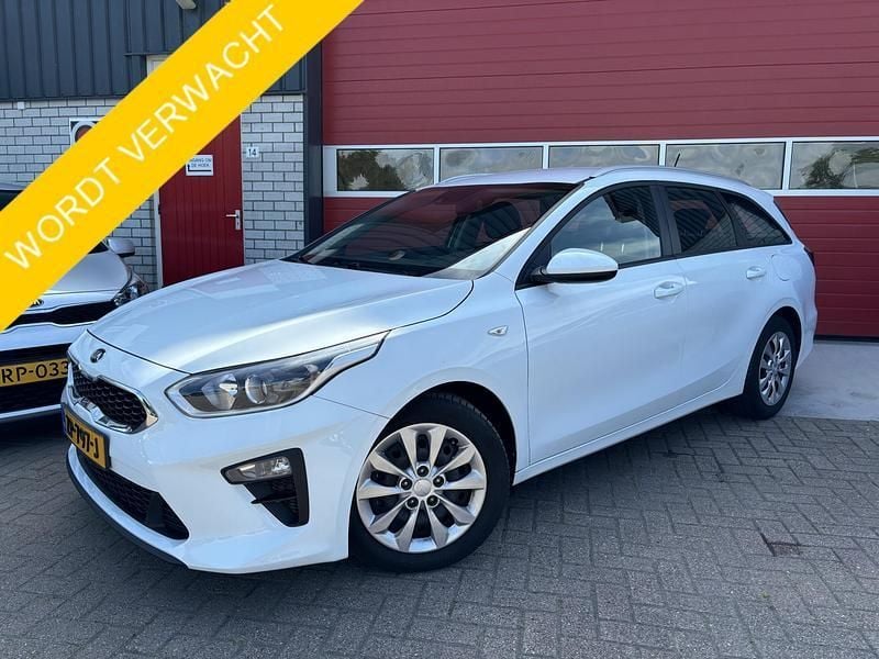 Wit Gebruikt 2019 Kia Ceed Comfort Stationwagen | € 15.183 (Eerlijke prijs) - Afbeelding 1/4