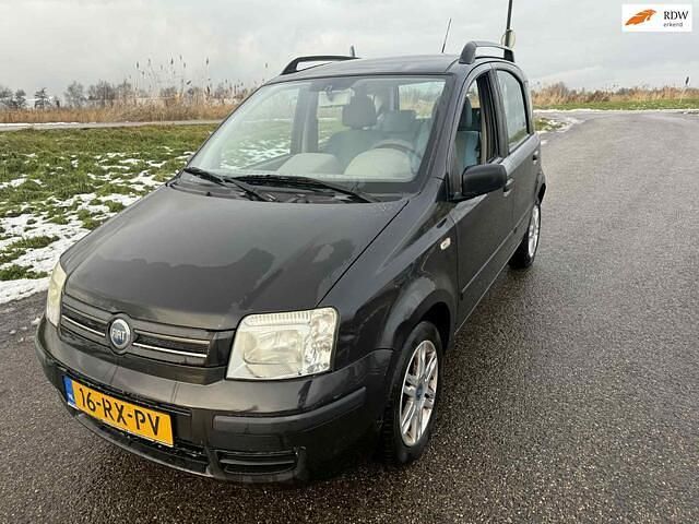 Zwart Occasion 2005 Fiat Panda Hatchback | € 1.999 (Eerlijke prijs) - Afbeelding 1/4