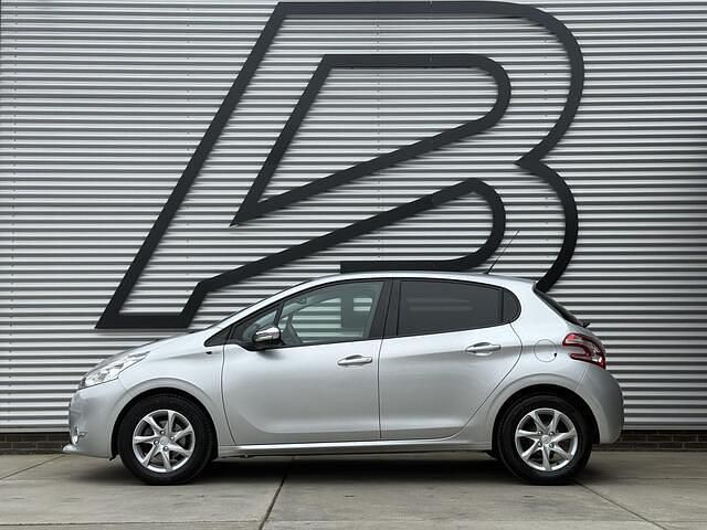 Occasion Peugeot 208 Style 82 PK (60 kW) 2015 Grijs Hatchback