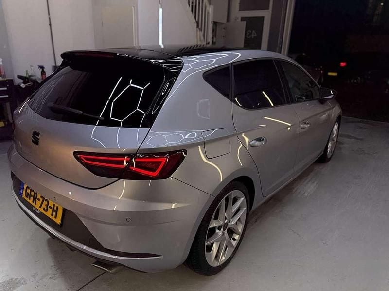 Zilver Occasion 2019 Seat Leon CUPRA Hatchback | € 26.500 (Duur) - Afbeelding 1/4