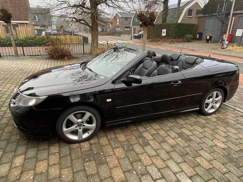 Zwart Occasion 2009 Saab 9-3 Cabriolet Vector Cabriolet | € 12.945 (Duur) - Afbeelding 1/4