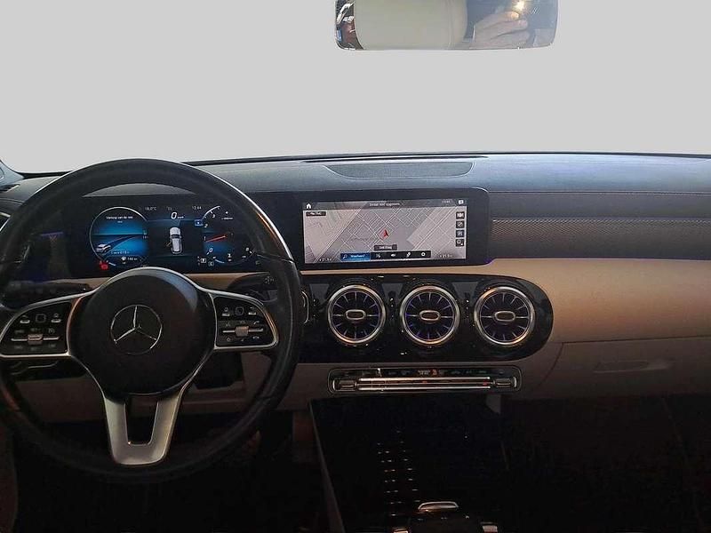 Occasion Mercedes CLA200 Shooting Brake Business 163 PK (119 kW) 2021 Grijs Stationwagen