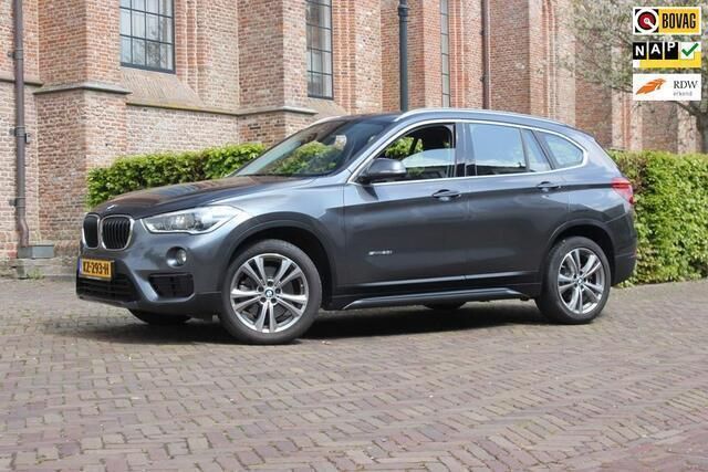 Grijs Gebruikt 2017 BMW X1 Executive SUV | € 17.900 (Super prijs) - Afbeelding 1/4