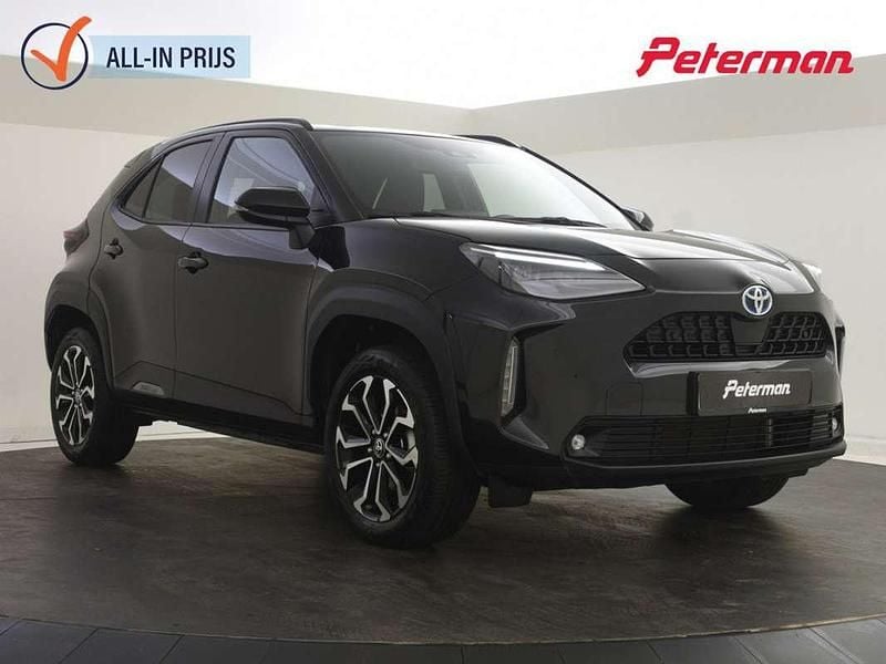Zwart Gebruikt 2024 Toyota Yaris Cross SUV | € 27.899 (Eerlijke prijs) - Afbeelding 1/4