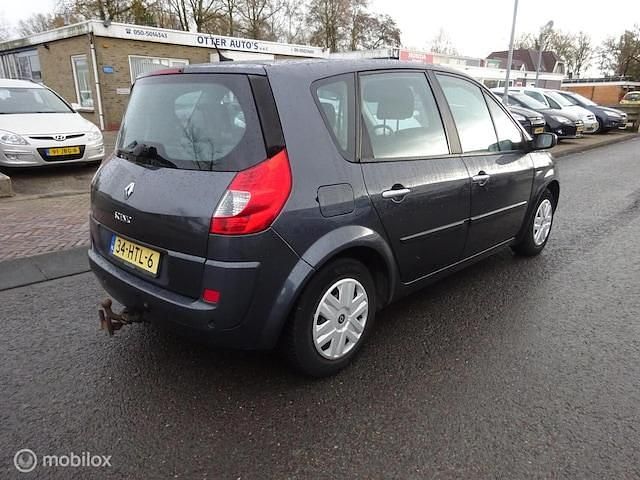 Occasion Renault Scénic III 112 PK (82 kW) 2009 Grijs MPV