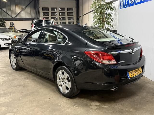 Occasion Opel Insignia Edition 222 PK (163 kW) 2010 Zwart Hatchback