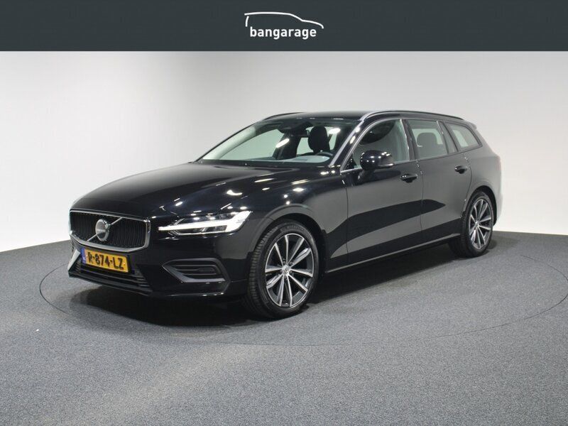 Zwart Gebruikt 2022 Volvo V60 Stationwagen | € 33.995 (Goede deal) - Afbeelding 1/4
