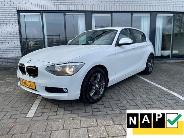 Wit Occasion 2012 BMW 116 Hatchback | € 5.950 (Goede deal) - Afbeelding 1/4