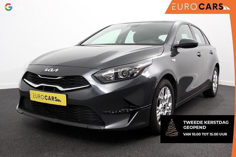 Grijs Gebruikt 2023 Kia Ceed Comfort Hatchback | € 17.940 (Goede deal) - Afbeelding 1/4