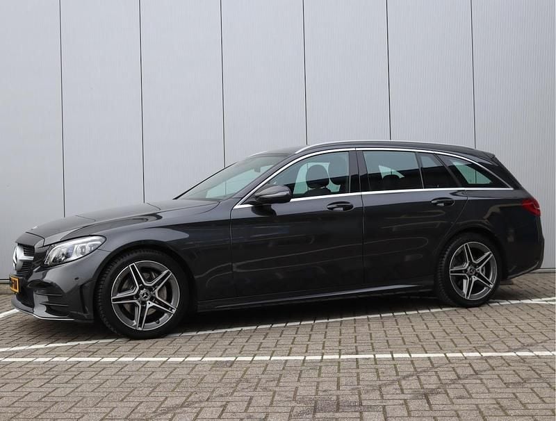Occasion Mercedes C180 AMG 2020 Grijs (metallic) Stationwagen