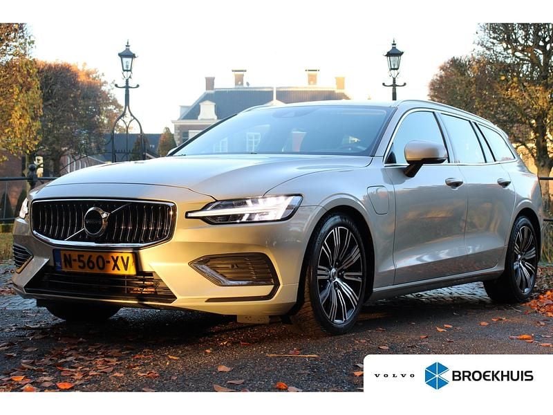 Grijs Occasion 2022 Volvo V60 Inscription Stationwagen | € 31.895 (Goede deal) - Afbeelding 1/4