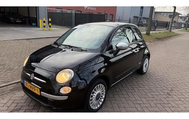 Zwart Occasion 2009 Fiat 500 Lounge Hatchback | € 4.199 (Goede deal) - Afbeelding 1/4