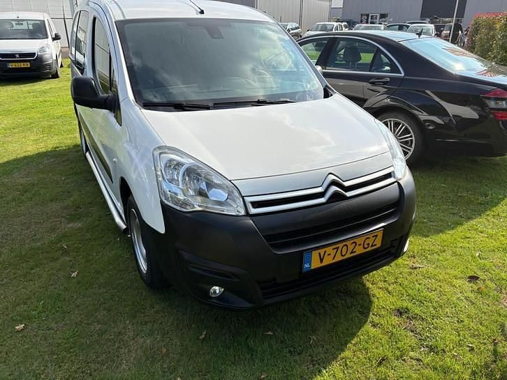 Overige Gebruikt 2017 Citroën Berlingo Business Class MPV | € 4.350 (Goede deal) - Afbeelding 1/4
