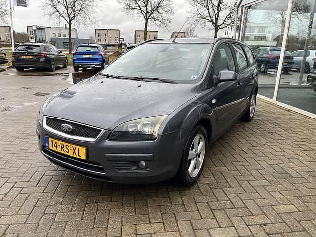 Occasion Ford Focus Futura 101 PK (74 kW) 2005 Grijs Stationwagen