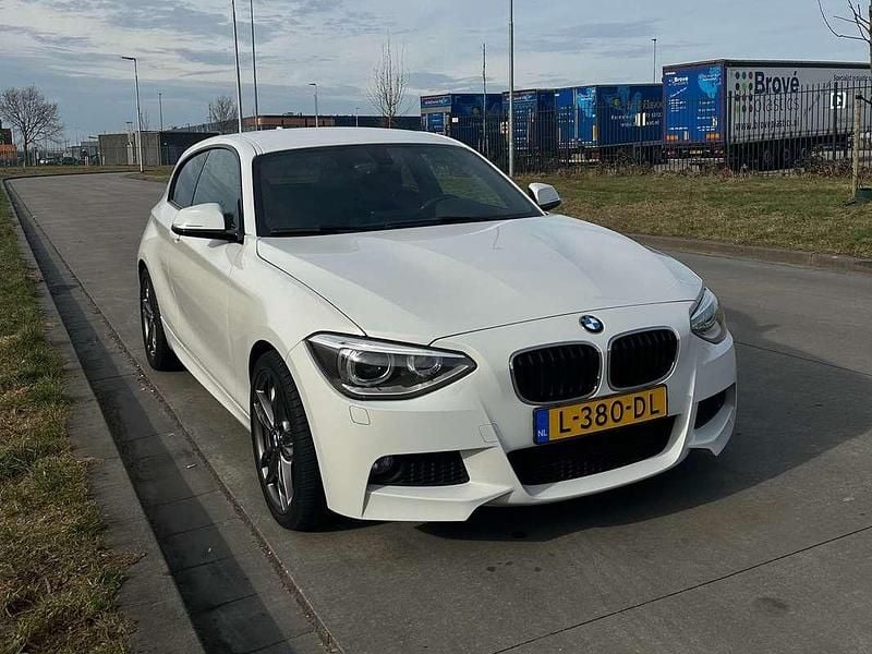 Wit Gebruikt 2014 BMW 116 M Sport Hatchback | € 9.995 (Goede deal) - Afbeelding 1/4
