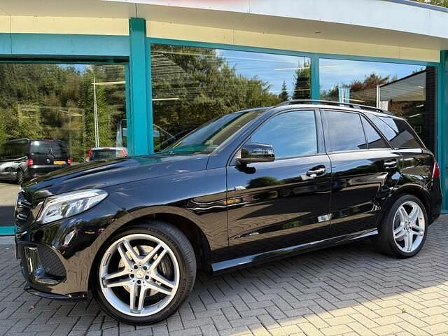 Zwart Gebruikt 2016 Mercedes GLE400 AMG SUV | € 36.900 - Afbeelding 1/4