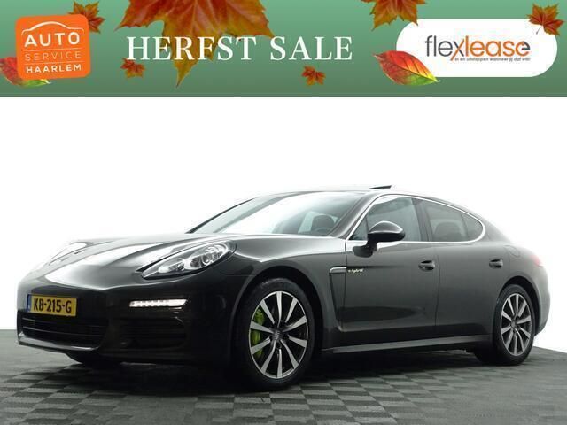 Grijs Gebruikt 2016 Porsche Panamera Chrono Sedan | € 34.900 - Afbeelding 1/4