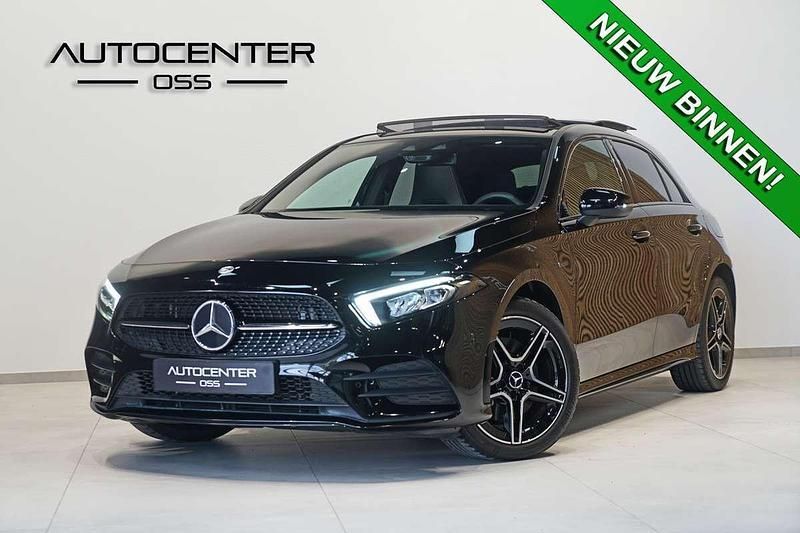 Zwart Gebruikt 2020 Mercedes A250 AMG Hatchback | € 31.990 (Duur) - Afbeelding 1/4
