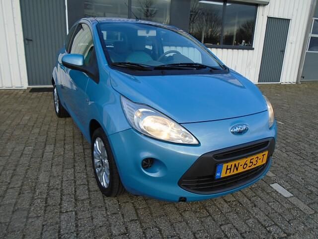 Blauw (metallic) Gebruikt 2009 Ford Ka Trend Hatchback | € 2.450 (Eerlijke prijs) - Afbeelding 1/4