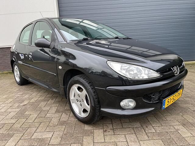 Occasion Peugeot 206 75 PK (55 kW) 2006 Zwart Hatchback