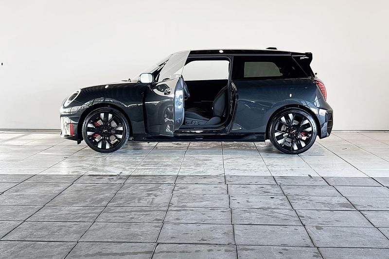 Occasion Mini Cooper 189 kW (258 PK) 2025 Grijs Hatchback