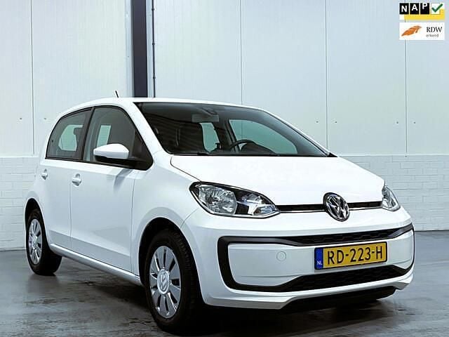 Wit Gebruikt 2017 VW up! move up! Hatchback | € 6.468 (Eerlijke prijs) - Afbeelding 1/4