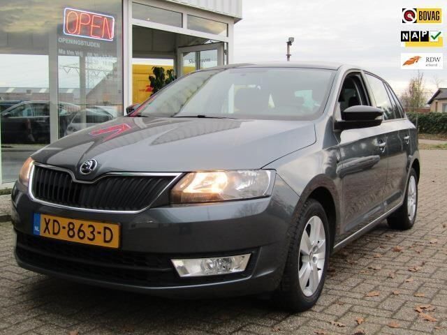 Grijs Gebruikt 2018 Skoda Rapid Clever Hatchback | € 10.990 (Eerlijke prijs) - Afbeelding 1/4